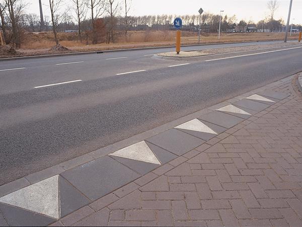 Voorbeeld VERKEERSTEGEL GROOT